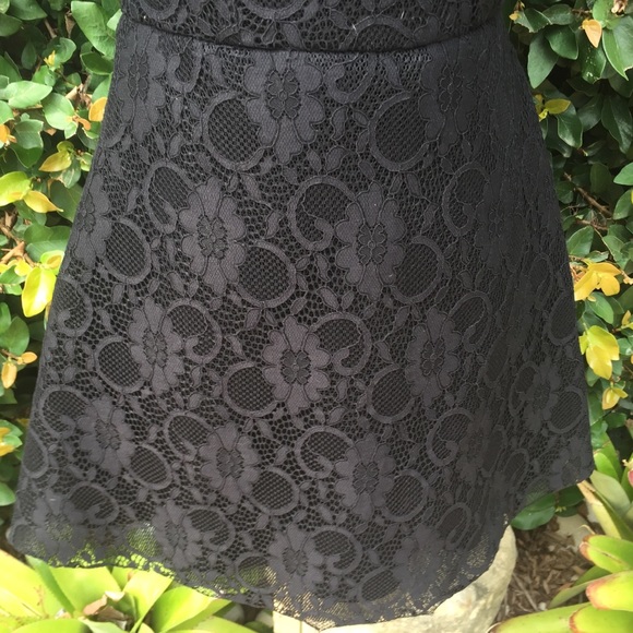 Forever 21 lace little black dress 👗 - Picture 5 of 7